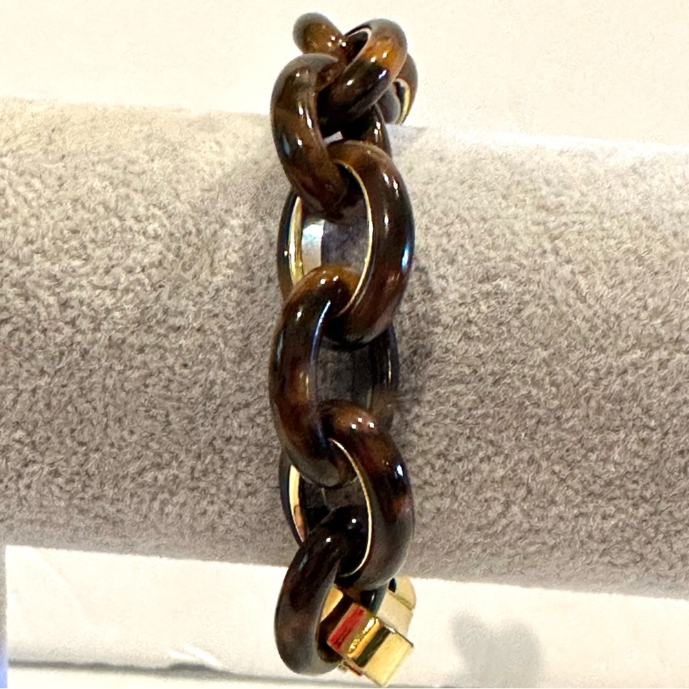 Michael Kors Bracelet.  Tortoise ID style in gold tone. - Picture 10 of 15